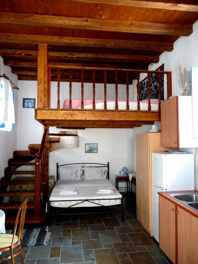 Floras Rooms And Studios Anáfi Kültér fotó